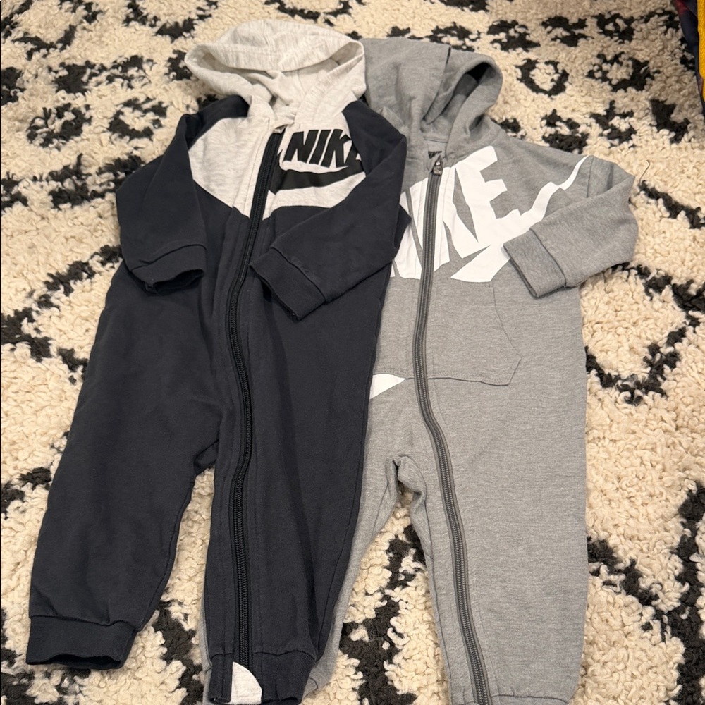Nike Hooded Zip-ups in Black and Gray